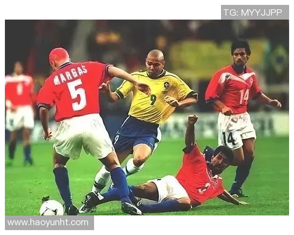 世界杯经典对决巴西队与智利队的激情碰撞与历史回顾 世界杯经典对决巴西队与智利队的激情碰撞与历史回顾